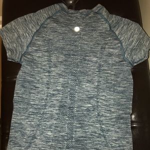 Swiftly tech Lululemon tee
